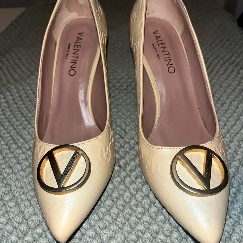 Valentino Cream Pumps with Gold Logo